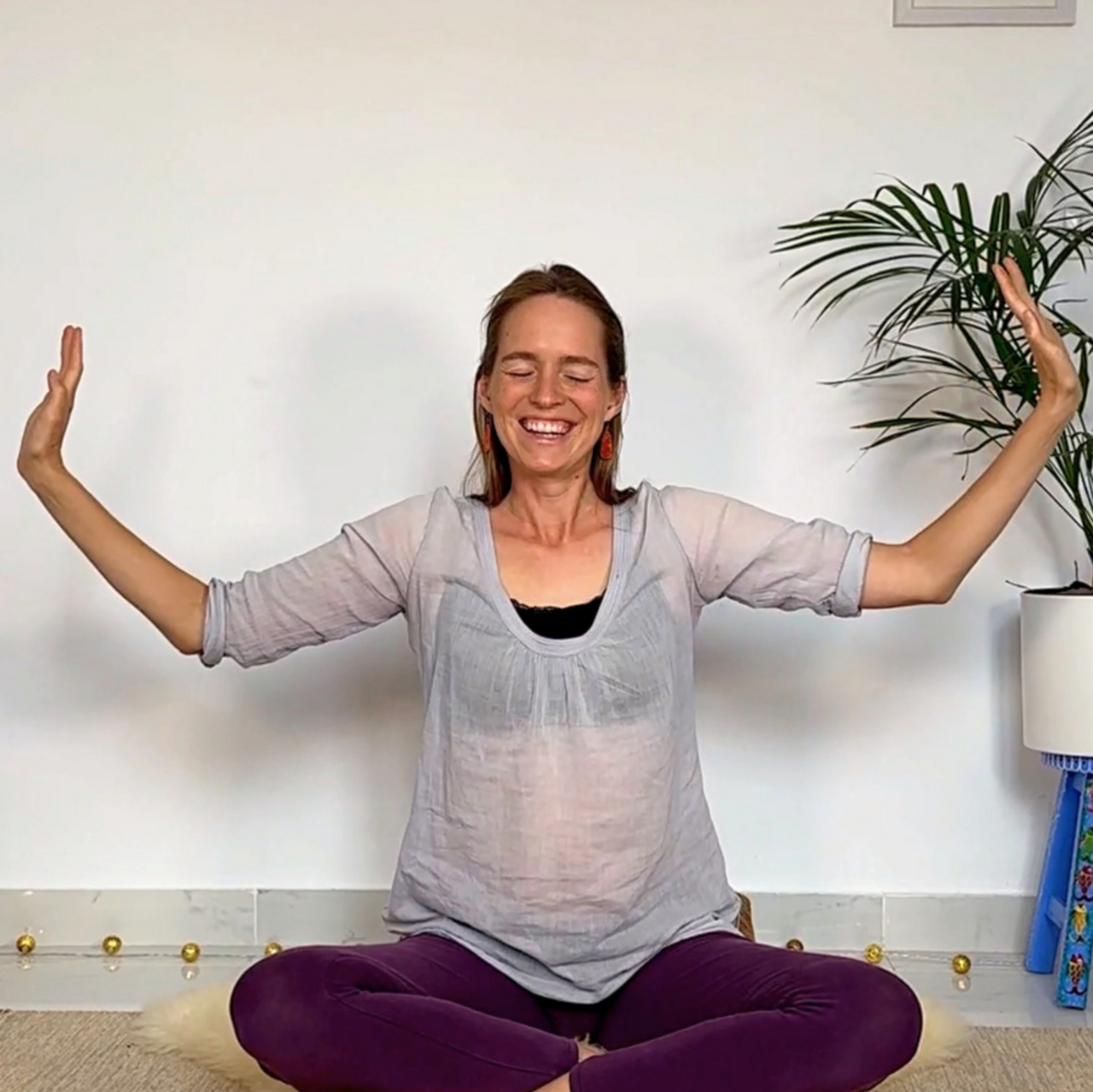 Yoga gegen stress, sanftes bewegen, Herzöffnung, Freude